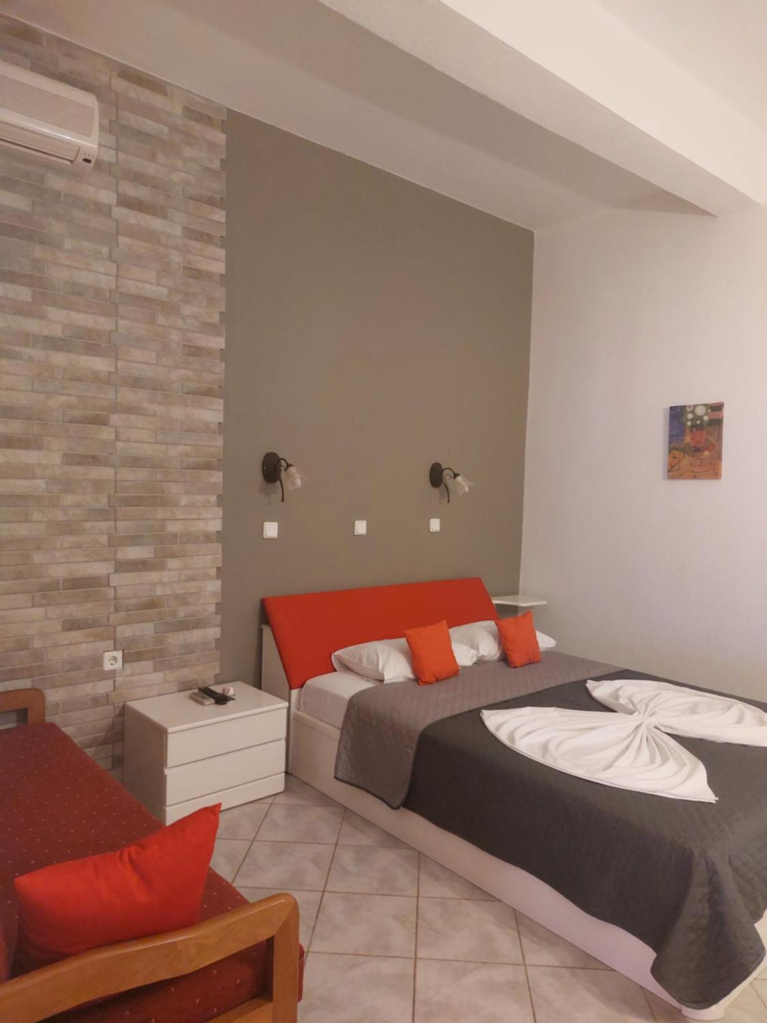 Paraga Rooms Pefkari Habitación foto